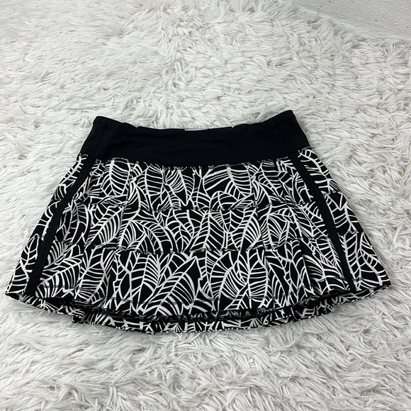 Lululemon Run: Pace Setter Skirt Pretty Palm Black Angel Wing / Black - Picture 1 of 7